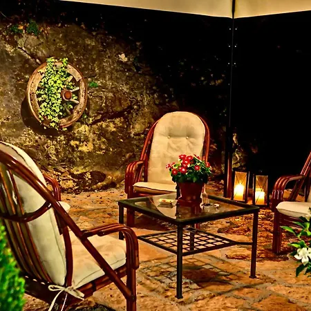 Le Corone Bed & Breakfast
